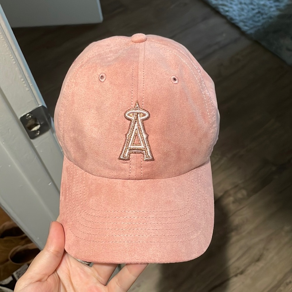Brand new angels hat